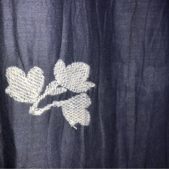 Curvo Blouse Shirt Top XS Blue Embroidered Long Sleeve Collar Breathable - Picture 8 of 12